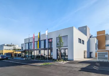 
WIENER NEUSTADT - Pflegekompetenzzentrum West
